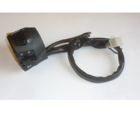 PŘEPÍNAČ LEVÝ (BLINKRY,SVĚTLA) -- (845 OHC CLASSIC + SCRAMBLER)